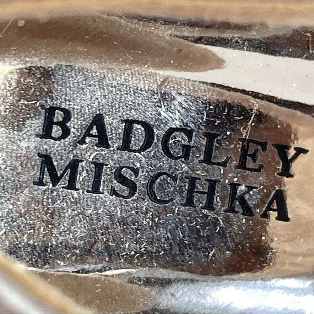 Badgley Mischka Silver Beaded Fabric Closed Toe Ankle Strap Heels Big Girls Sz 5